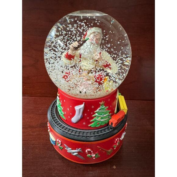 2001 Hallmark Coca-Cola Santa Musical Train Snow Globe W/ Box - Picture 1 of 7